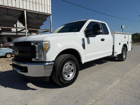 Used 2018 Ford F350 XL w/ Power Equipment Group image 1