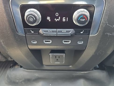 Used 2022 GMC Yukon XL Denali w/ Denali Ultimate Package AWD/4WD image 42