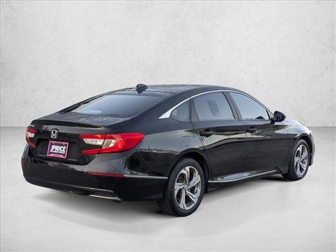 Used 2018 Honda Accord EX image 5
