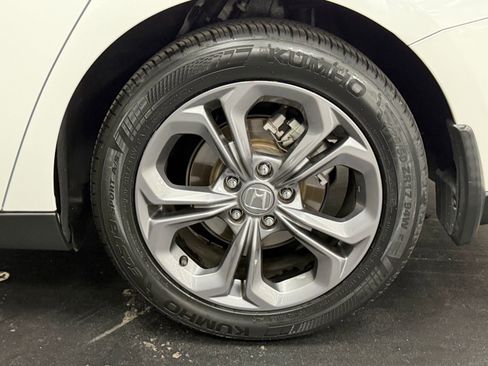 Used 2023 Honda Accord EX image 16