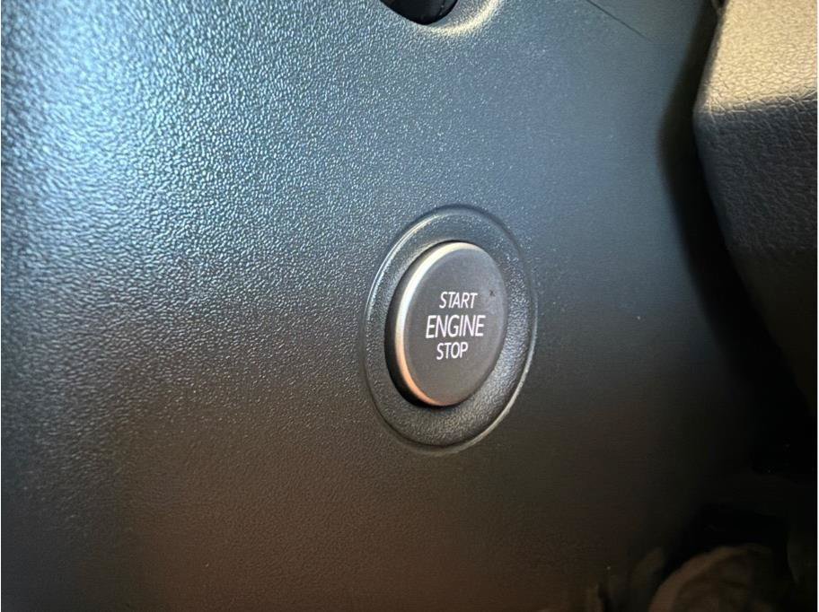 Used 2022 Volkswagen ID.4 Pro AWD/4WD image 19