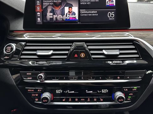 Used 2020 BMW 530i 530i 4dr Sedan w/ Convenience Package image 28