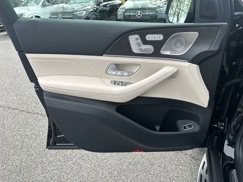 New 2026 Mercedes-Benz GLS 450 4MATIC image 10