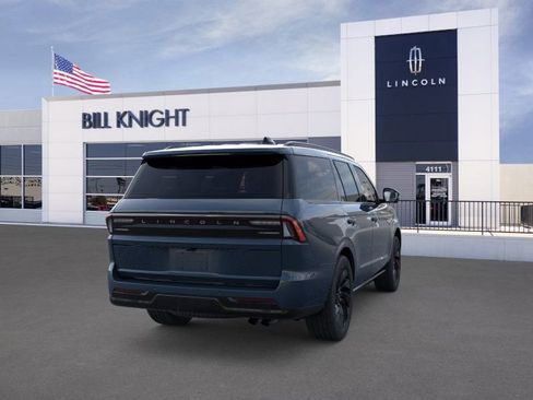 New 2025 Lincoln Navigator Reserve w/ Jet Appearance Package image 8