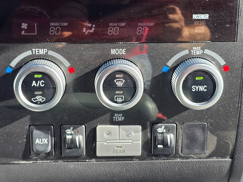 Used 2008 Toyota Sequoia Limited AWD/4WD image 40