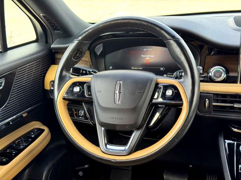 Used 2022 Lincoln Corsair Reserve w/ Elements Package image 24