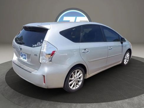 Used 2014 Toyota Prius V Five FWD image 7