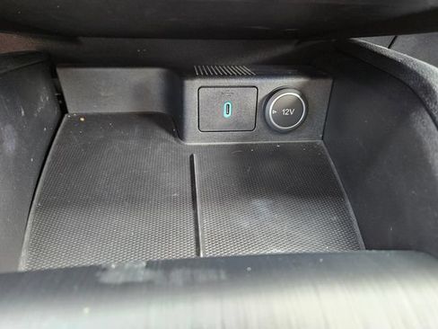 Used 2020 Ford Escape Titanium AWD/4WD image 28