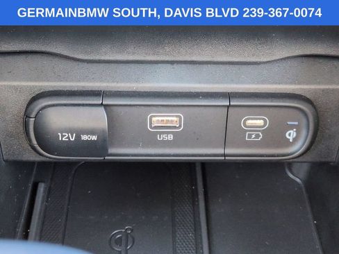 Used 2025 Kia Telluride EX w/ EX Captain's Chair Package AWD/4WD image 25