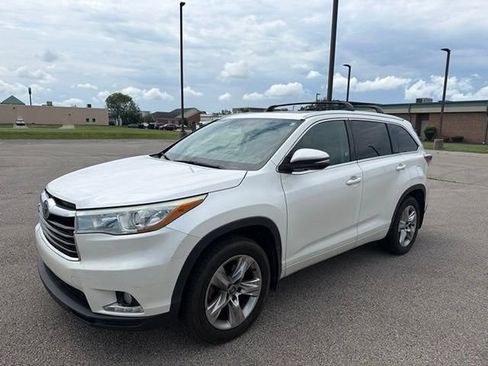 Used 2016 Toyota Highlander Limited Platinum AWD/4WD image 2