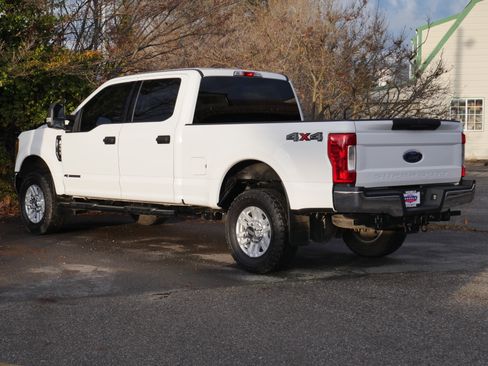 Used 2018 Ford F350 XLT image 18