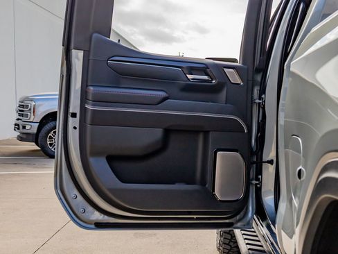 Used 2026 GMC Sierra 1500 AT4X AWD/4WD image 38