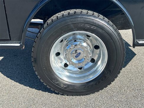 Used 2022 Ford F450 Lariat image 23