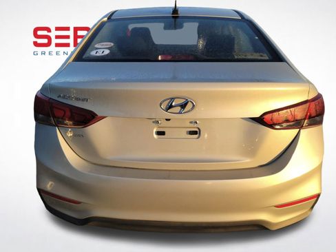 Used 2019 Hyundai Accent SEL FWD image 6