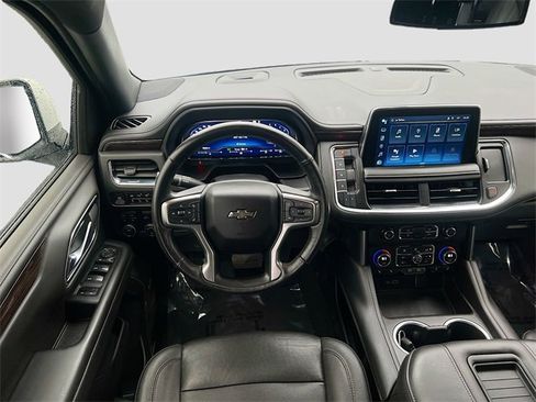 Used 2022 Chevrolet Tahoe Z71 w/ Luxury Package image 23