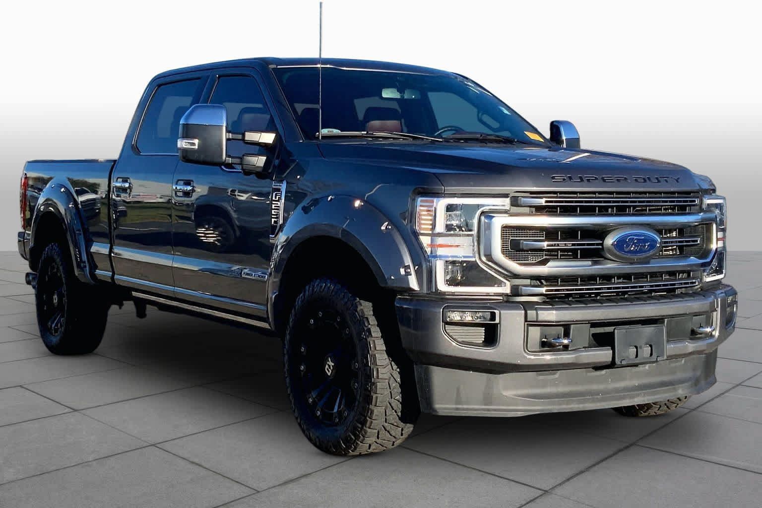 Used 2022 Ford F250 Platinum AWD/4WD image 3
