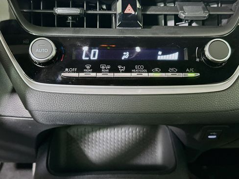 Used 2026 Toyota Corolla SE FWD image 23