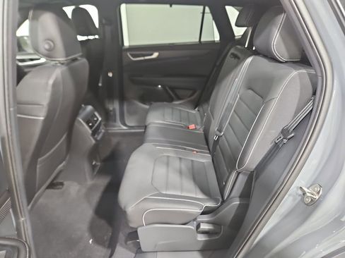 New 2026 Volkswagen Atlas Cross Sport SEL R-Line AWD/4WD image 25