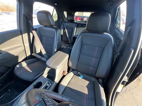 Used 2024 Chevrolet Equinox RS image 24