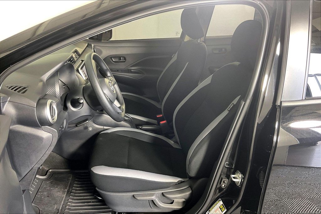 Used 2025 Nissan Versa S w/ Trunk Package FWD image 31
