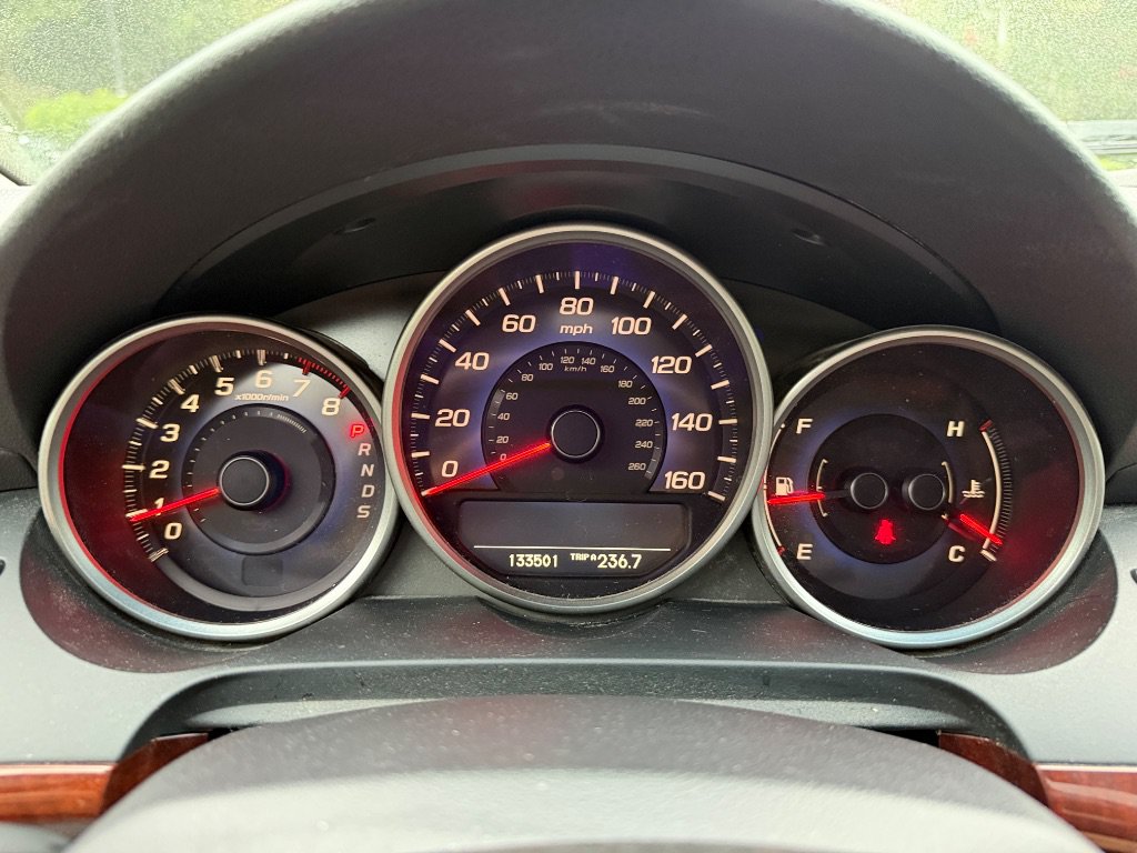 Used 2010 Acura RL w/ Technology Package AWD/4WD image 12