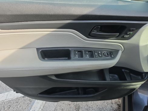 Certified 2024 Honda Odyssey EX-L image 15