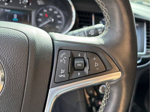 Used 2018 Buick Encore Premium image 29