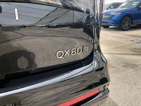 Used 2025 INFINITI QX80 Autograph AWD/4WD image 10
