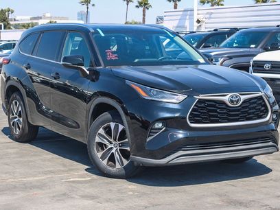 Used 2021 Toyota Highlander XLE