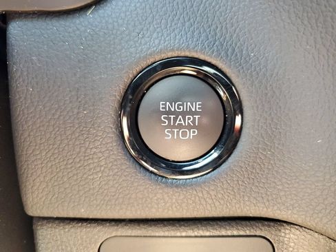 Certified 2026 Toyota Tundra Limited AWD/4WD image 22