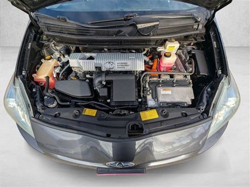 Used 2011 Toyota Prius Three image 18