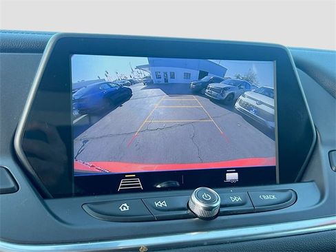 Used 2019 Chevrolet Blazer LT image 13