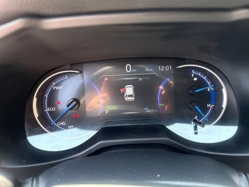 Used 2024 Toyota RAV4 XLE w/ Convenience Package AWD/4WD image 12