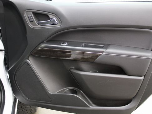 Used 2022 GMC Canyon Elevation image 26