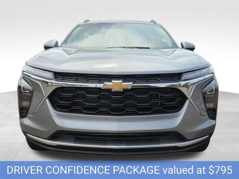 New 2026 Chevrolet Trax LT w/ Driver Confidence Package FWD image 3