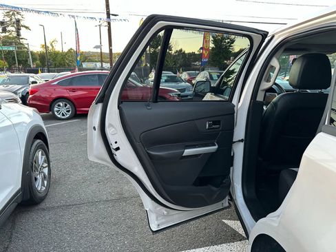 Used 2013 Ford Edge SEL image 14