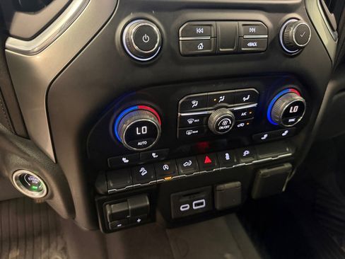 Used 2021 Chevrolet Silverado 1500 LT AWD/4WD image 22