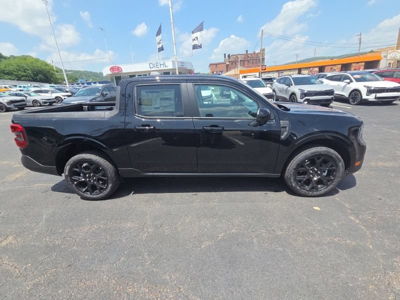 New 2026 Ford Maverick Lariat w/ Black Appearance Package AWD/4WD image 8