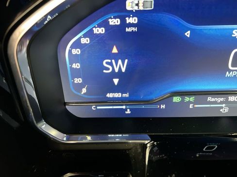 Used 2024 Chevrolet Silverado 2500 LTZ w/ LTZ Convenience Package image 13