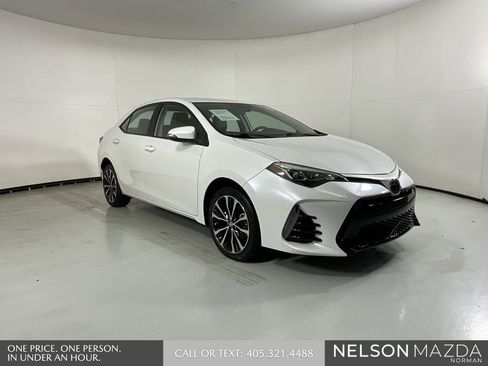 Used 2019 Toyota Corolla SE image 1