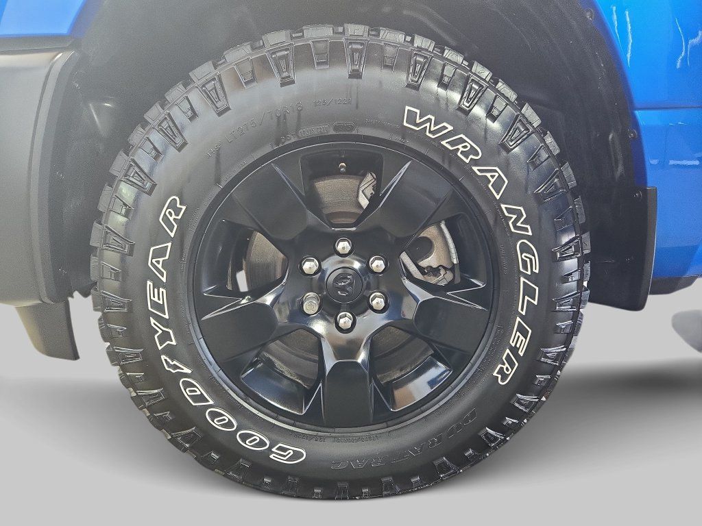 Used 2025 RAM 1500 Warlock AWD/4WD image 33