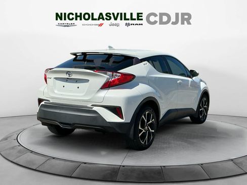 Used 2021 Toyota C-HR XLE FWD image 5