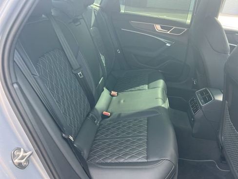 Used 2025 Audi S6 Prestige image 43