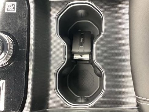 New 2026 Jeep Grand Cherokee L Limited w/ Limited Altitude Package image 23