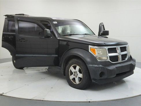 Used 2008 Dodge Nitro SXT image 10
