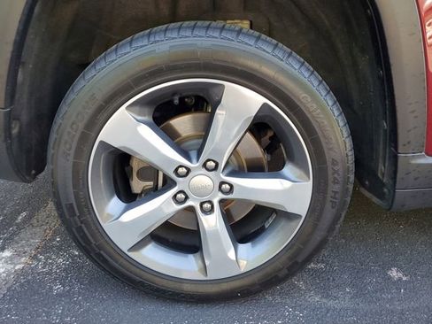 Used 2021 Jeep Grand Cherokee L Limited image 6