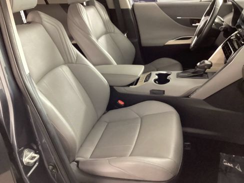 Used 2021 Toyota Venza Limited AWD/4WD image 20
