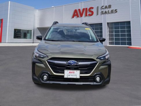 Used 2025 Subaru Outback Premium image 10