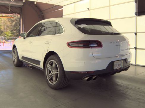 Used 2017 Porsche Macan S image 8