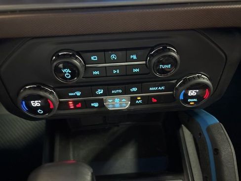 Used 2023 Ford Bronco Outer Banks AWD/4WD image 17
